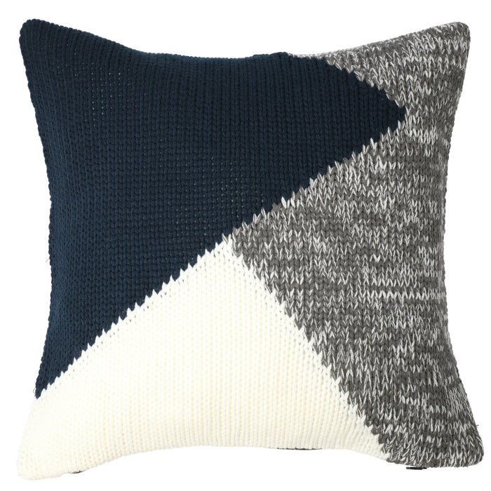 Cushion Cover At Geometrical Knitt